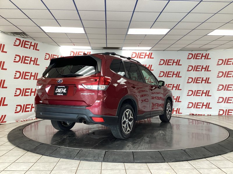 Used 2019 Subaru Forester Premium AWD/4WD image 7