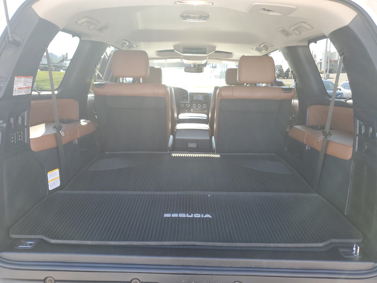 Used 2019 Toyota Sequoia Platinum AWD/4WD image 8