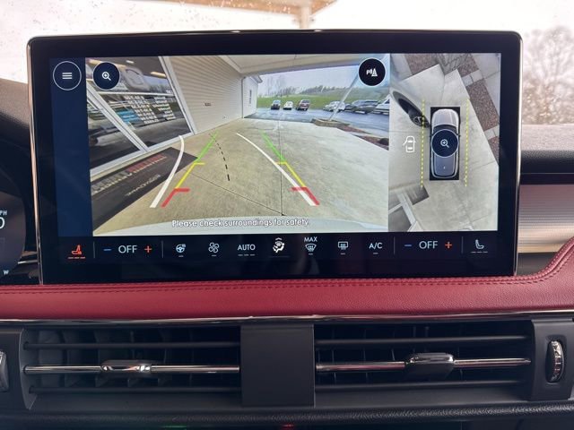 Used 2025 Lincoln Corsair Reserve w/ Equipment Group 202A image 24