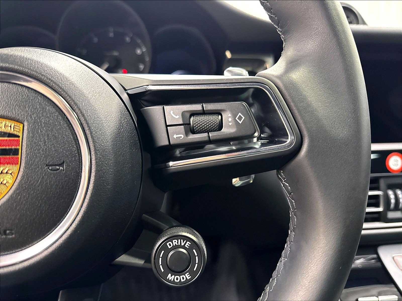Used 2026 Porsche Macan AWD/4WD image 22
