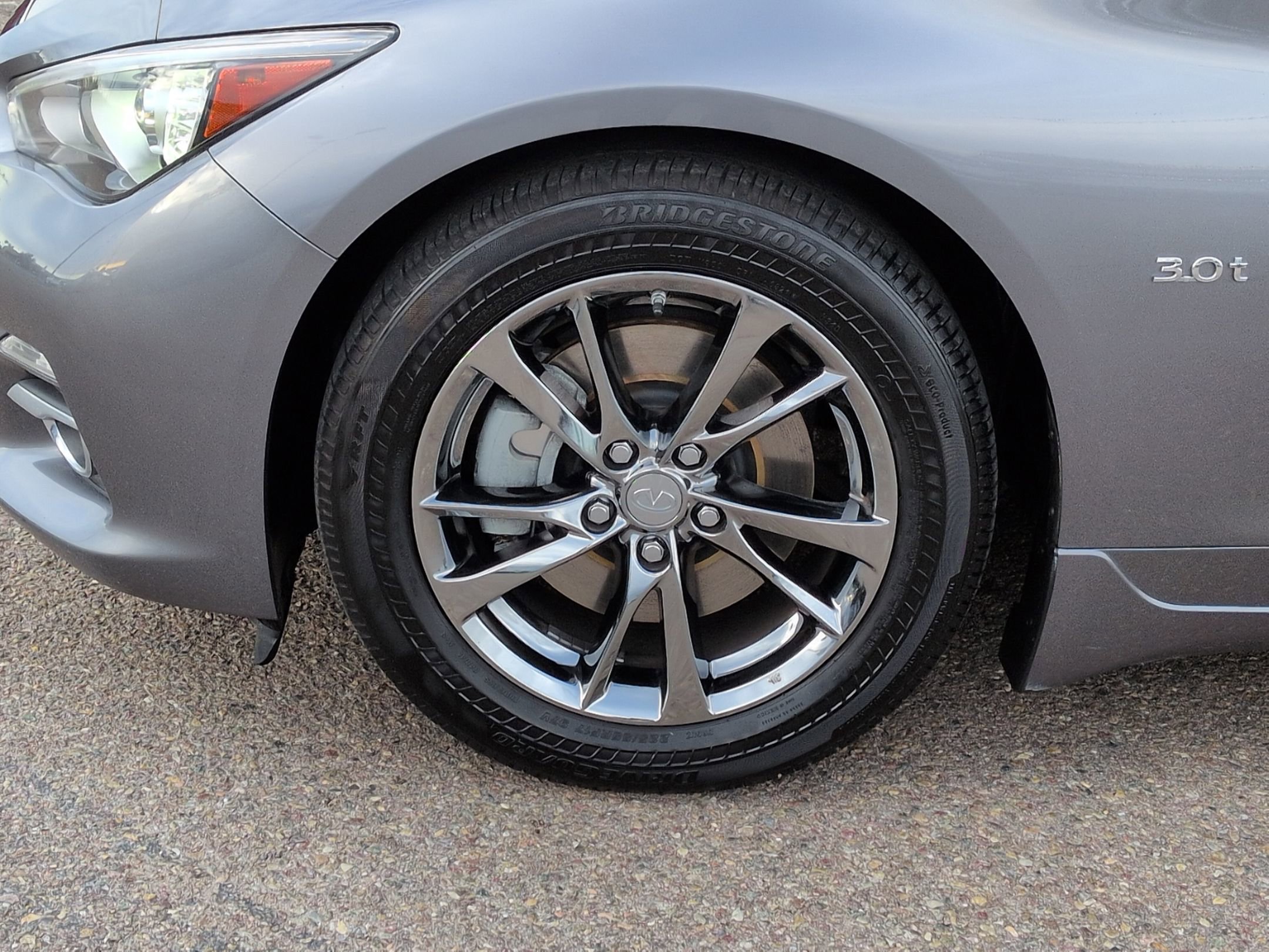 Used 2017 INFINITI Q50 Signature Edition w/ Cargo Package (L95) image 12