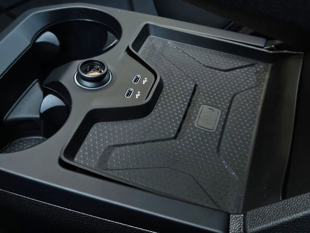 Used 2023 BMW iX xDrive50 image 22