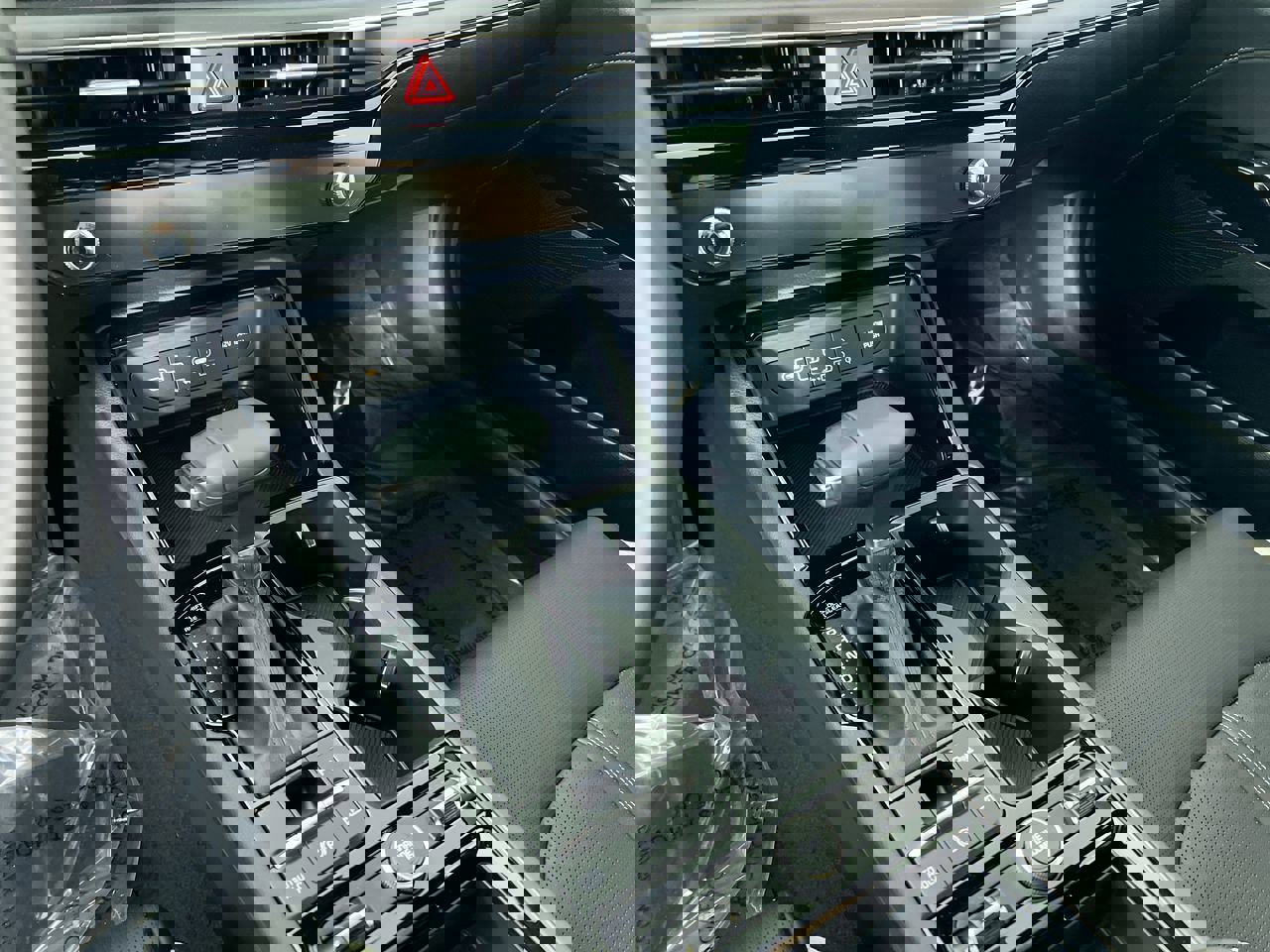 New 2026 Kia K5 GT-Line image 25