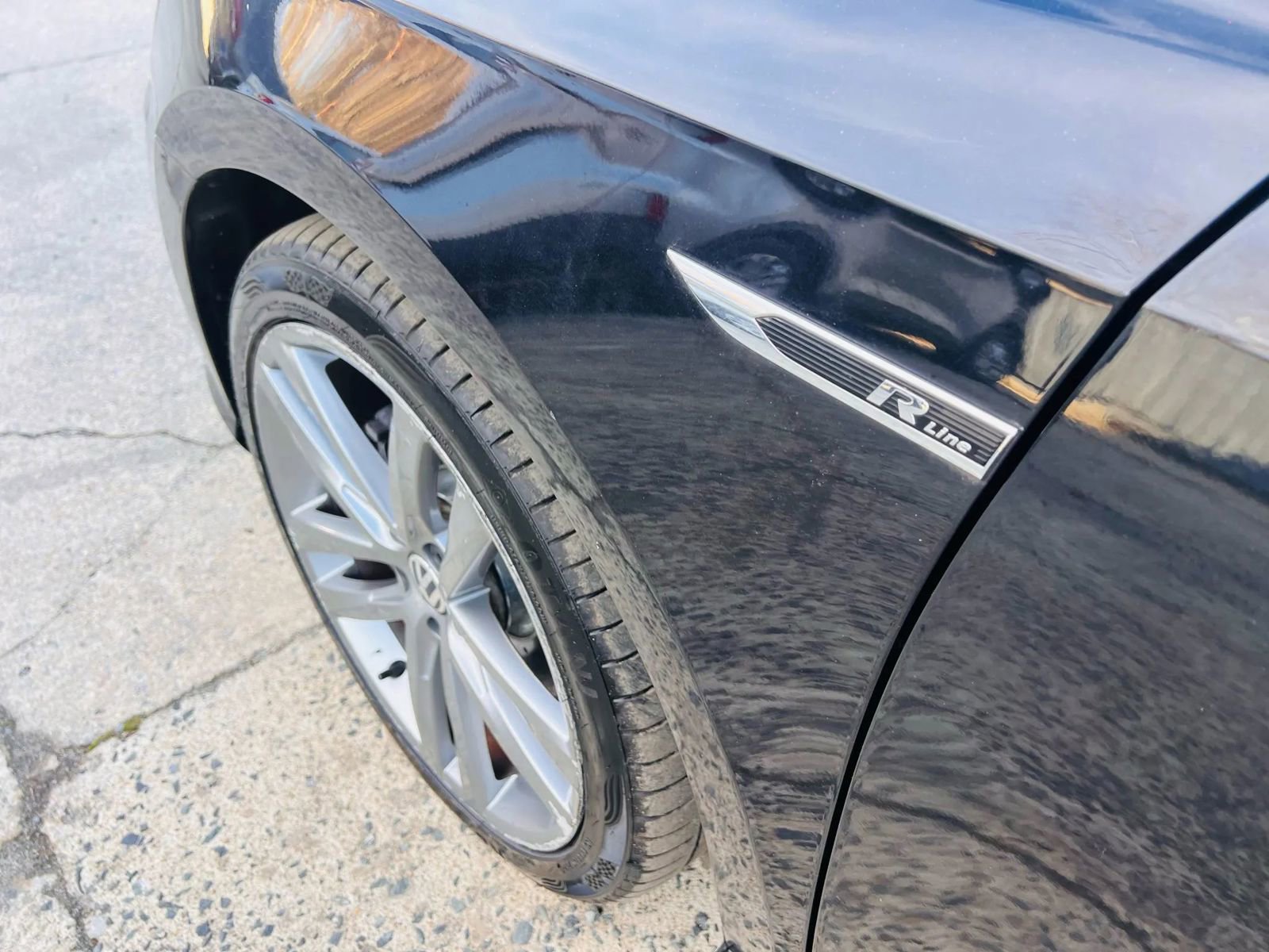 Used 2017 Volkswagen Passat 1.8T R-Line FWD image 18