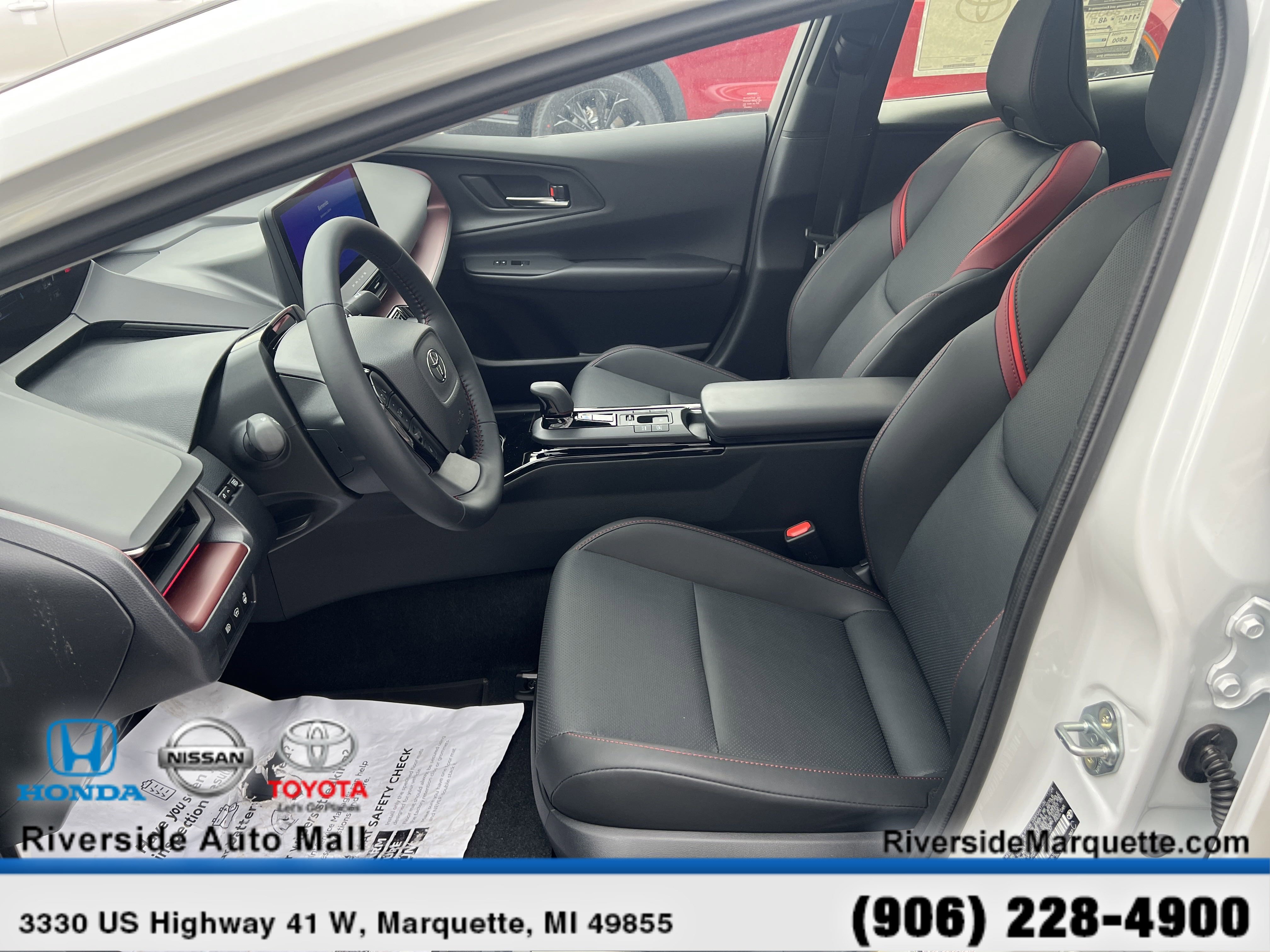 Used 2024 Toyota Prius Prime Premium w/ Advanced Technology Package image 15