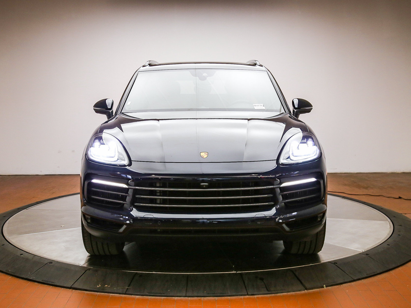 Certified 2023 Porsche Cayenne AWD/4WD image 10