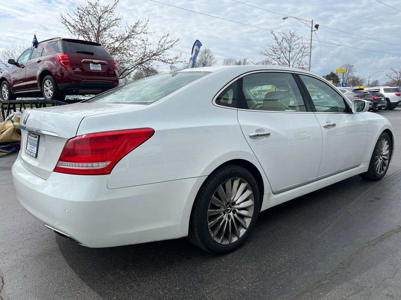 Used 2014 Hyundai Equus Signature RWD image 6