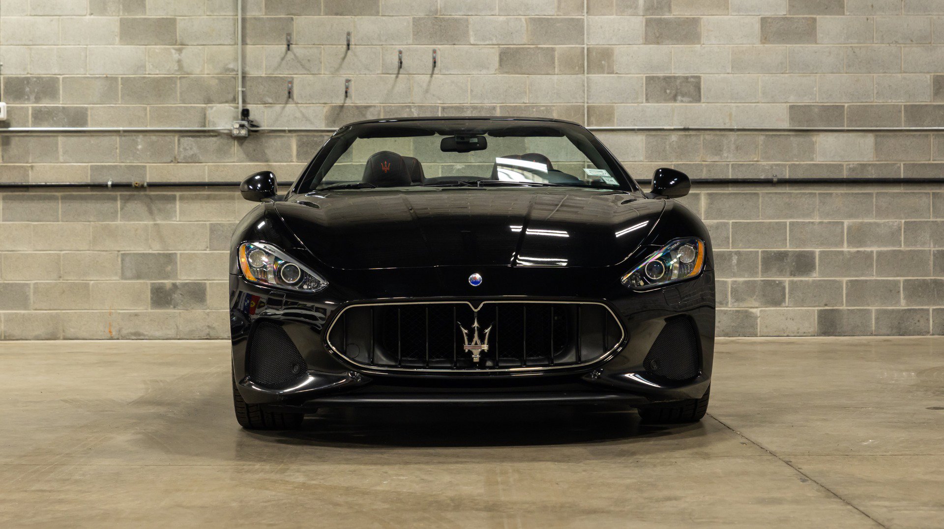 Used 2018 Maserati GranTurismo MC image 3