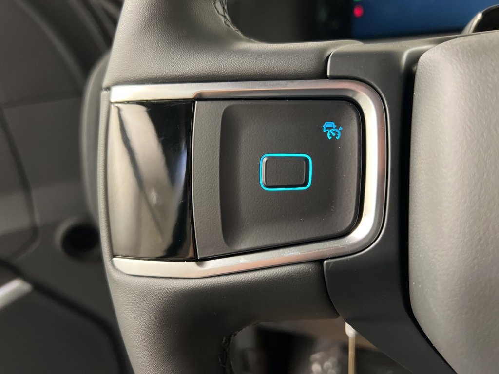 New 2025 Ford Expedition Active image 19