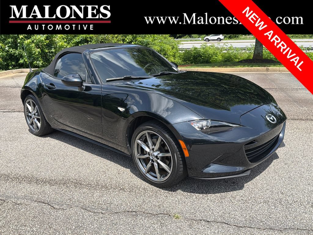 Used 2021 MAZDA MX-5 Miata Grand Touring RWD image 1