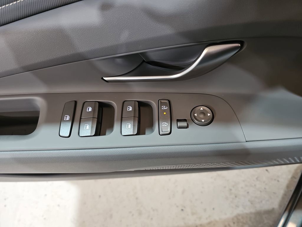 New 2026 Hyundai Elantra Sport image 26