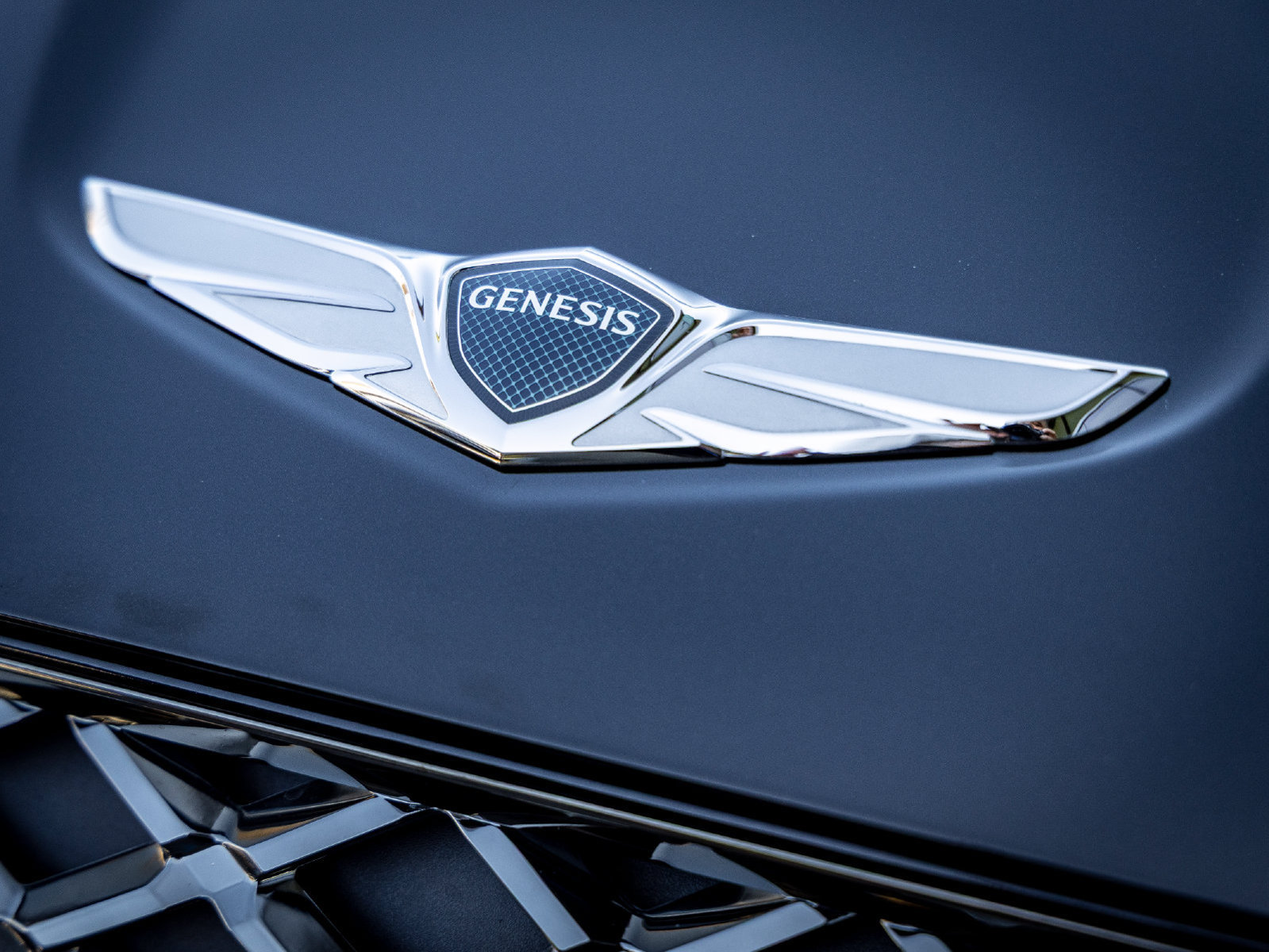 Used 2023 Genesis GV70 3.5T Sport w/ Sport Prestige Package AWD/4WD image 3