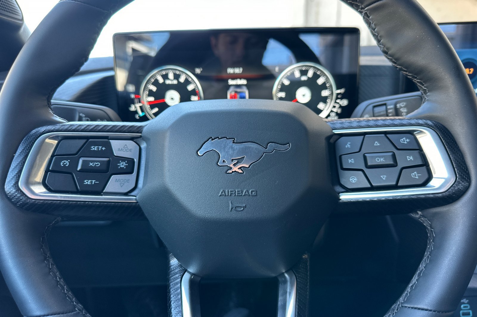 Used 2025 Ford Mustang Coupe RWD image 28