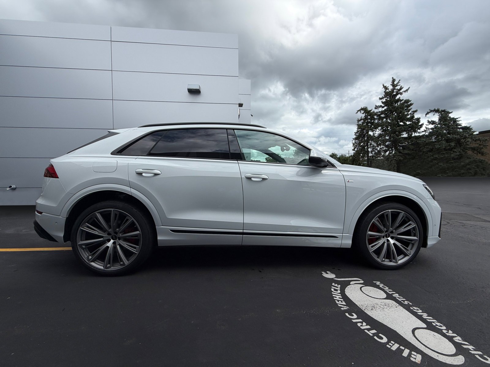 New 2026 Audi Q8 Prestige AWD/4WD image 9
