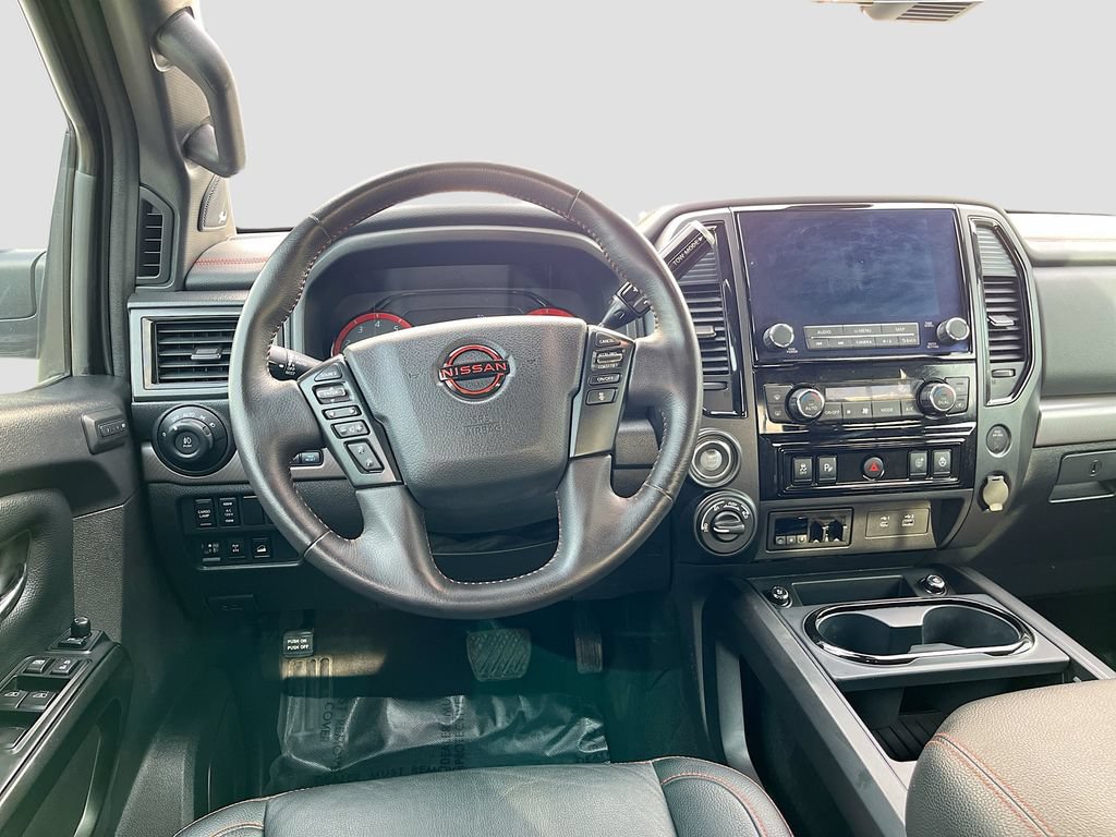 Used 2024 Nissan Titan PRO-4X w/ Pro-4x Convenience Package AWD/4WD image 24