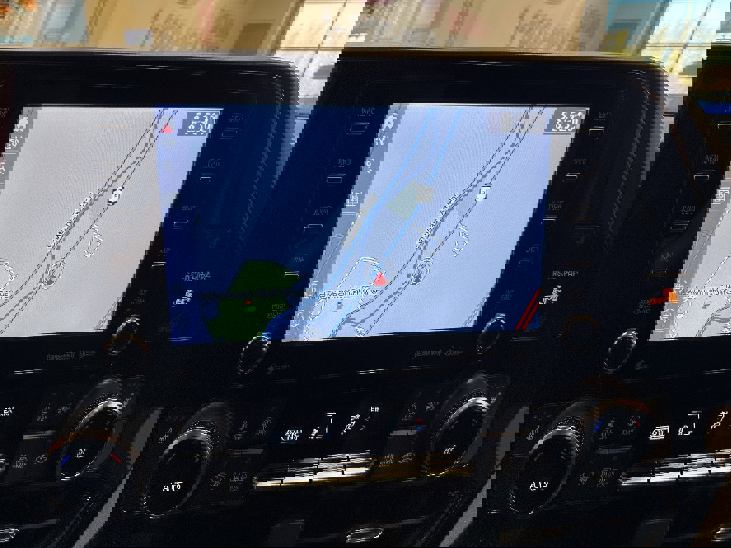 Used 2022 Toyota Highlander XLE image 42