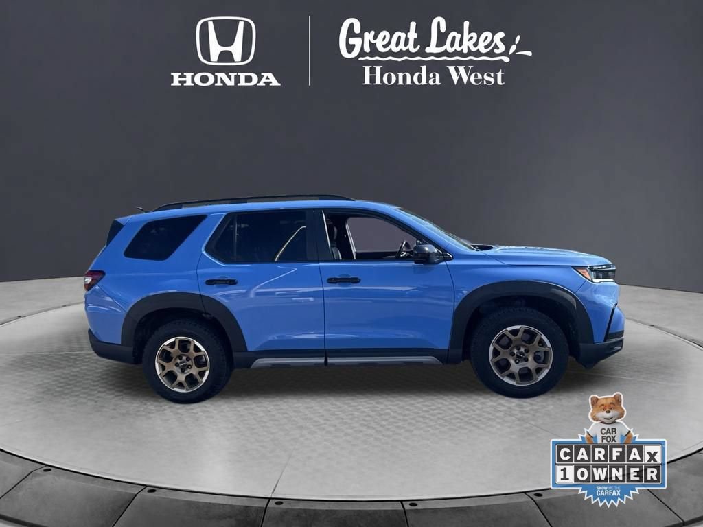 Certified 2024 Honda Pilot TrailSport image 9