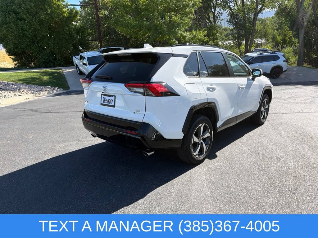 Used 2025 Toyota RAV4 SE AWD/4WD image 3