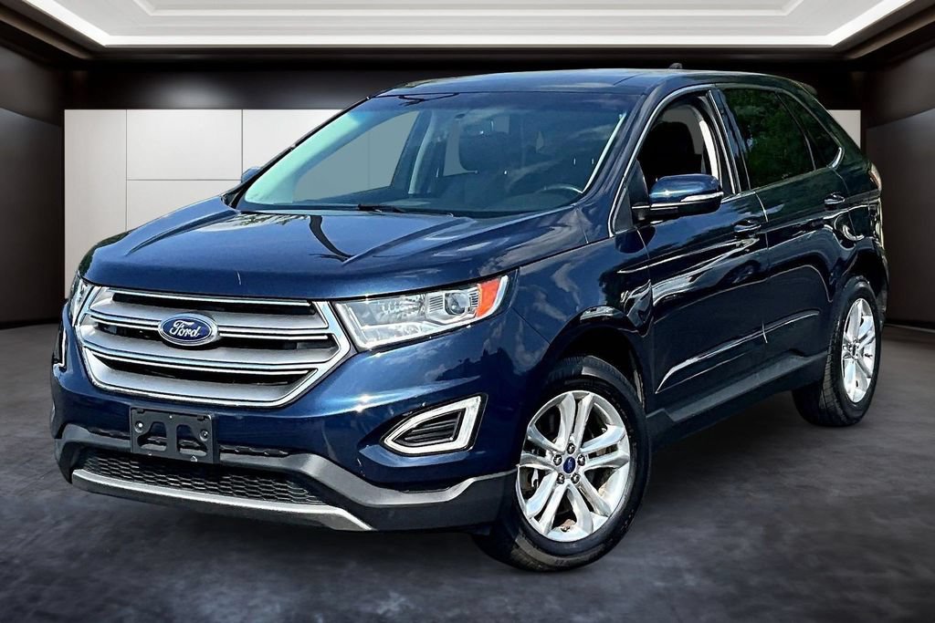 Used 2017 Ford Edge Titanium w/ Equipment Group 301A AWD/4WD image 3