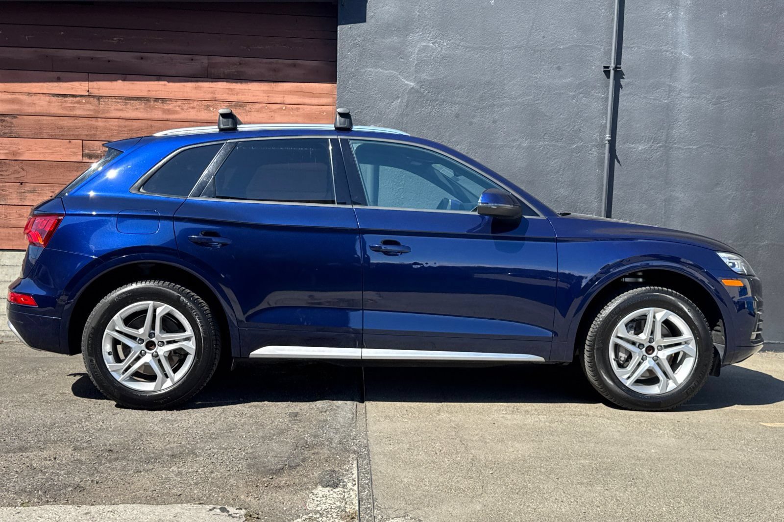 Used 2018 Audi Q5 2.0T Premium w/ Convenience Package AWD/4WD image 8