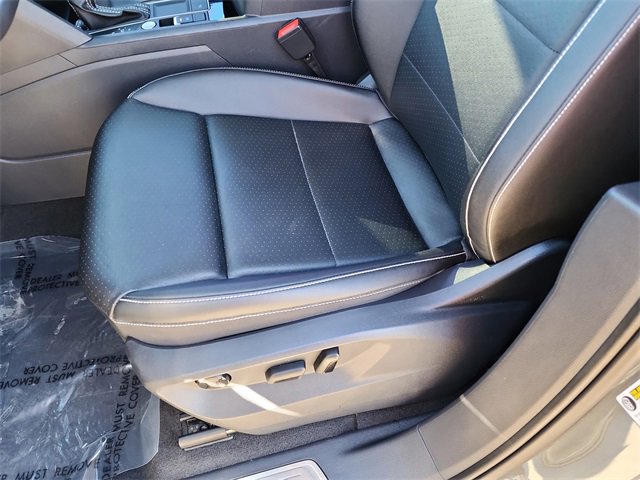 Used 2023 Volkswagen Atlas SE w/ Black Wheel Package image 13