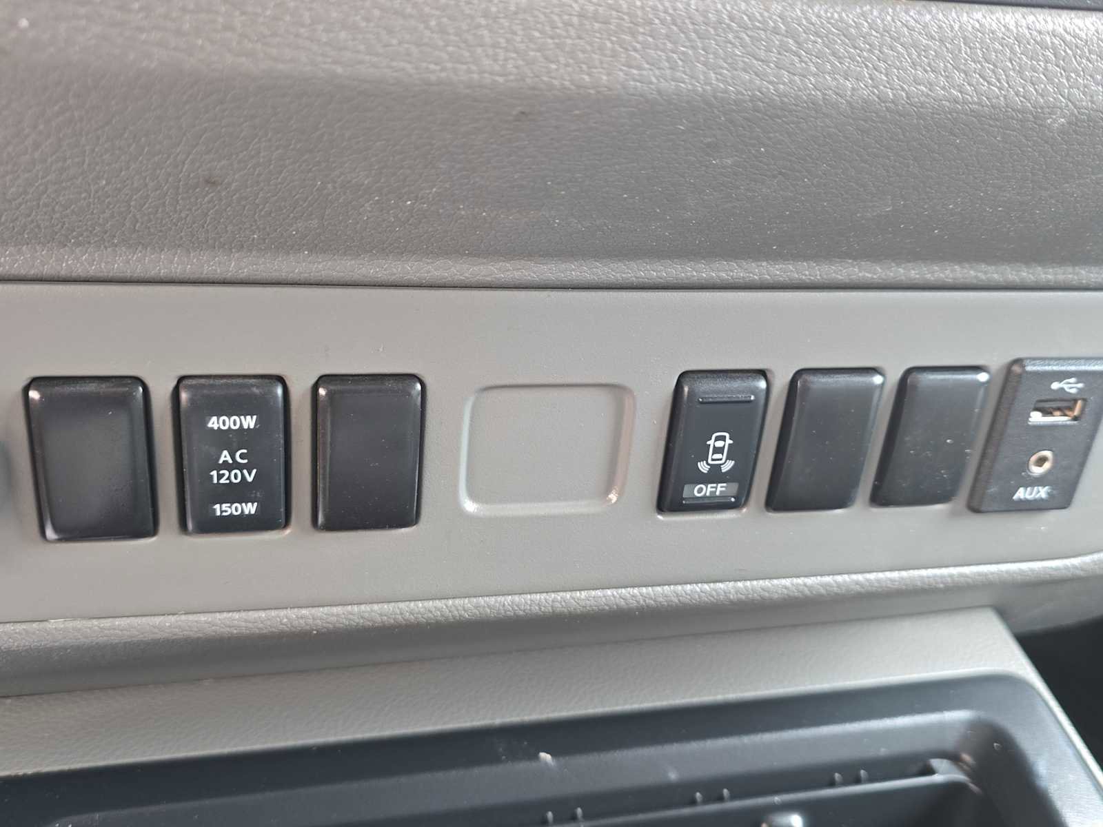 Used 2021 Nissan NV 2500 SV w/ Navigation Package image 19