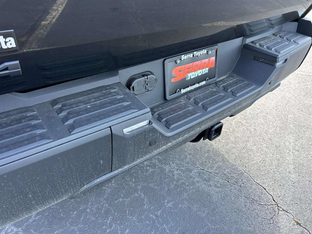 New 2026 Toyota Tundra SR5 w/ SR5 Convenience Package AWD/4WD image 12