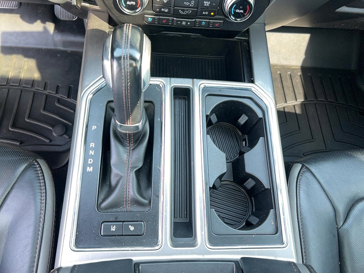 Used 2018 Ford F150 Platinum w/ Equipment Group 701A Luxury AWD/4WD image 22