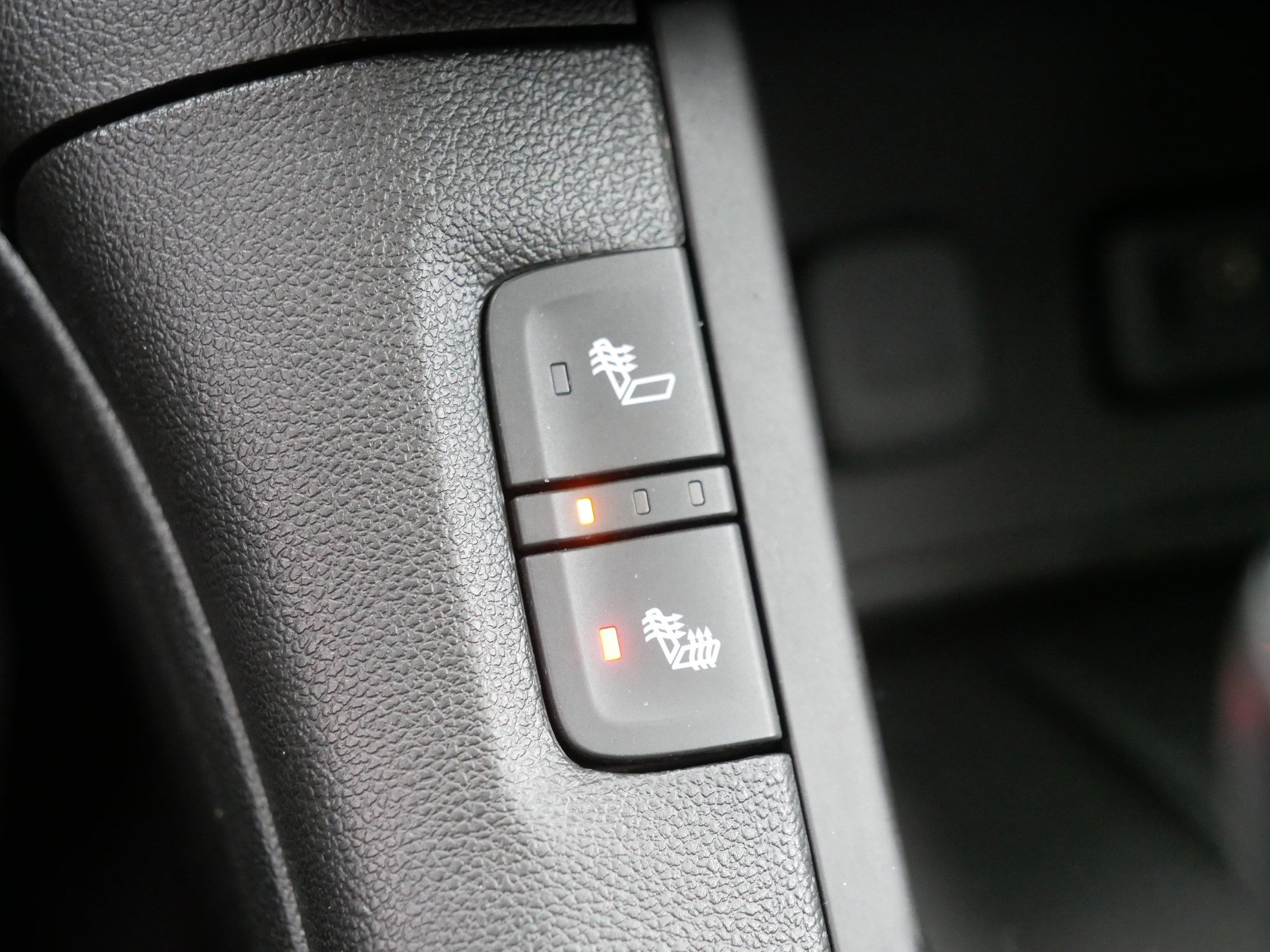 Used 2018 GMC Acadia SLT image 32