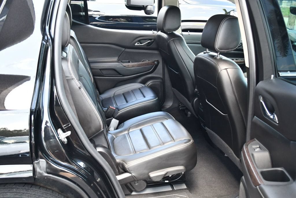 Used 2021 GMC Acadia Denali w/ Denali Technology Package FWD image 20