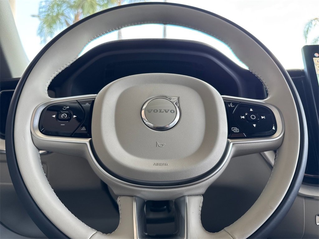 New 2026 Volvo XC60 B5 Ultra w/ Climate Package PRO image 23
