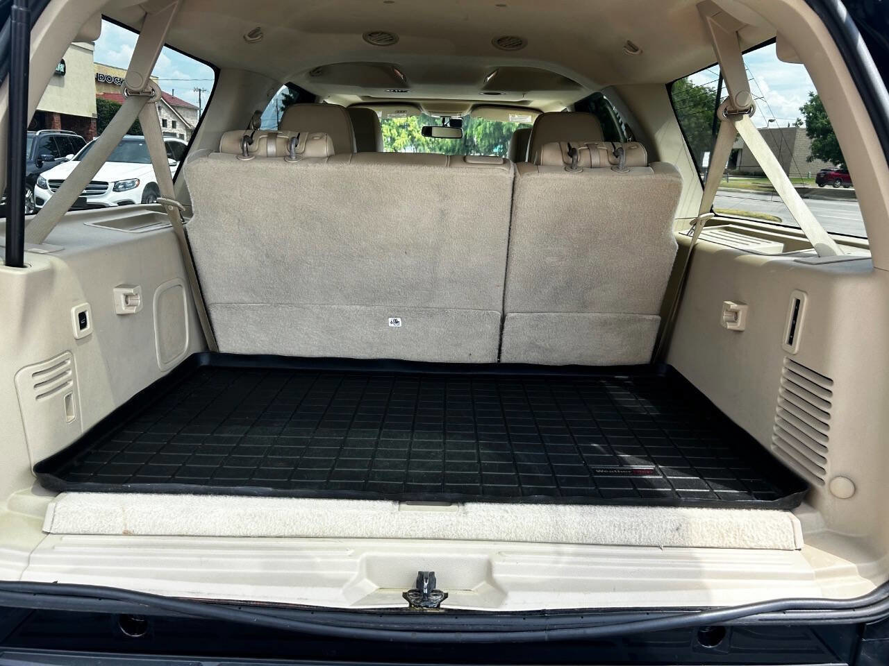 Used 2017 Ford Expedition Max Limited image 12