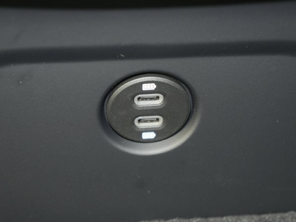 New 2026 Porsche Macan S AWD/4WD image 38