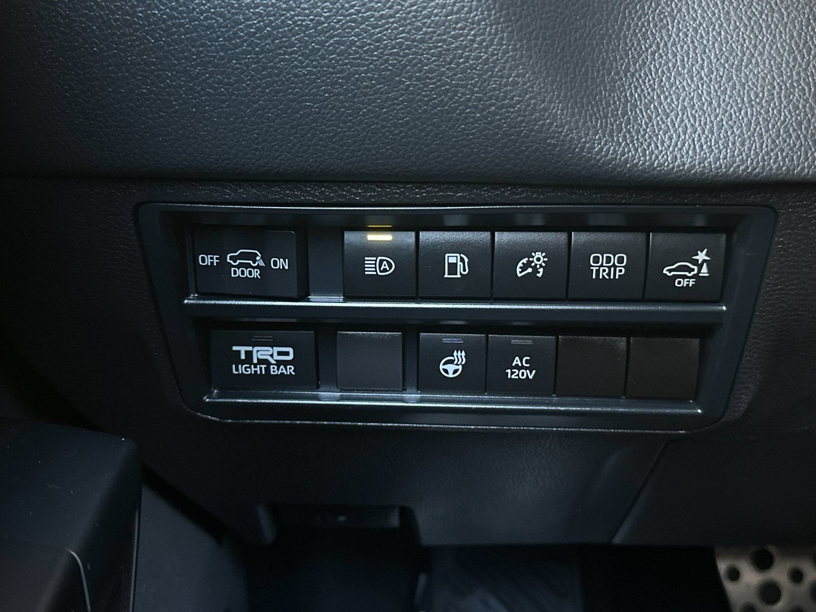 Used 2024 Toyota Sequoia TRD Pro AWD/4WD image 28