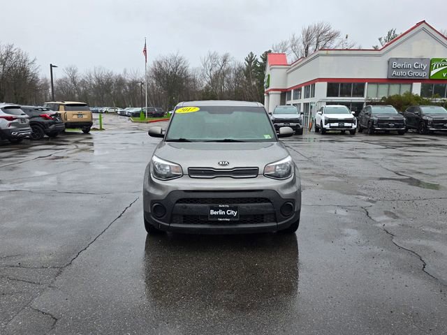 Used 2017 Kia Soul FWD image 3