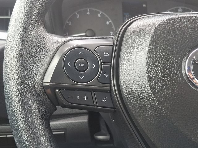 Used 2025 Toyota Corolla LE FWD image 19