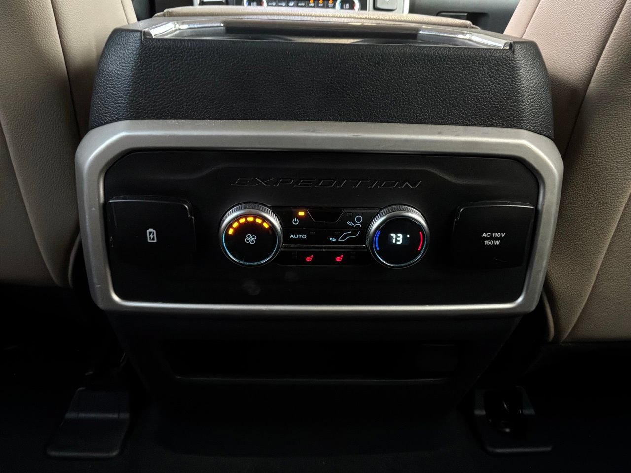 Used 2024 Ford Expedition Limited RWD image 14