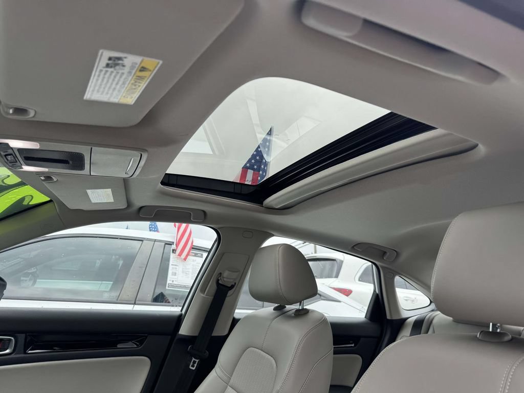 Used 2023 Honda Civic Touring image 28