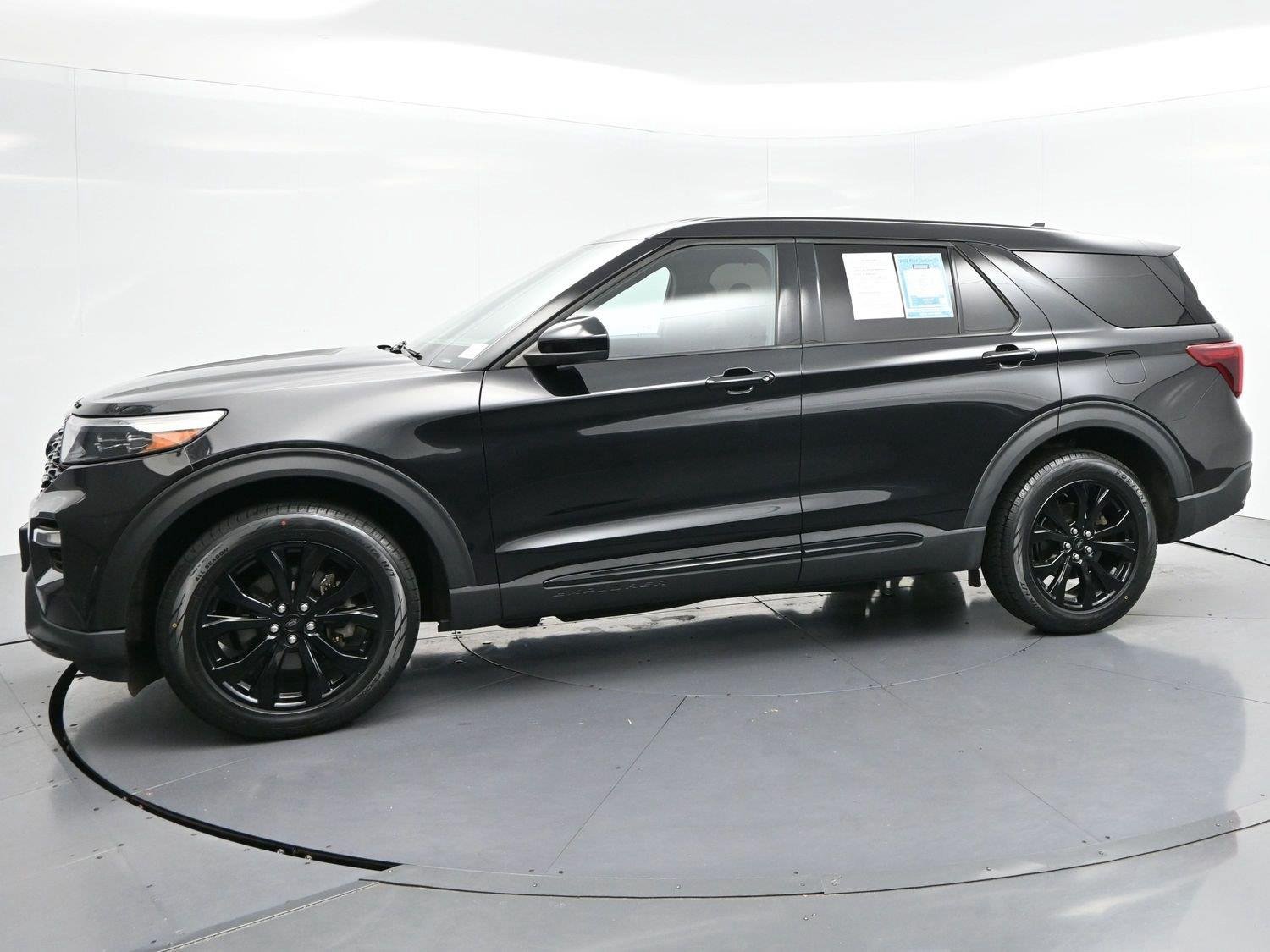 Used 2022 Ford Explorer ST AWD/4WD image 4