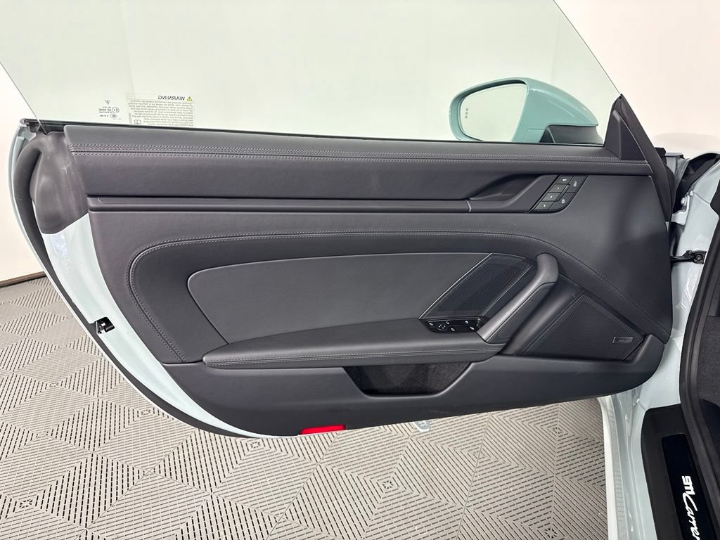 Certified 2025 Porsche 911 Carrera 4 GTS AWD/4WD image 18