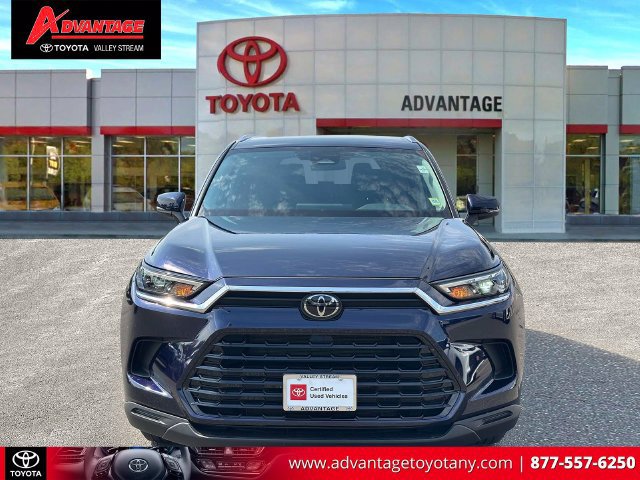 Certified 2024 Toyota Grand Highlander AWD image 2