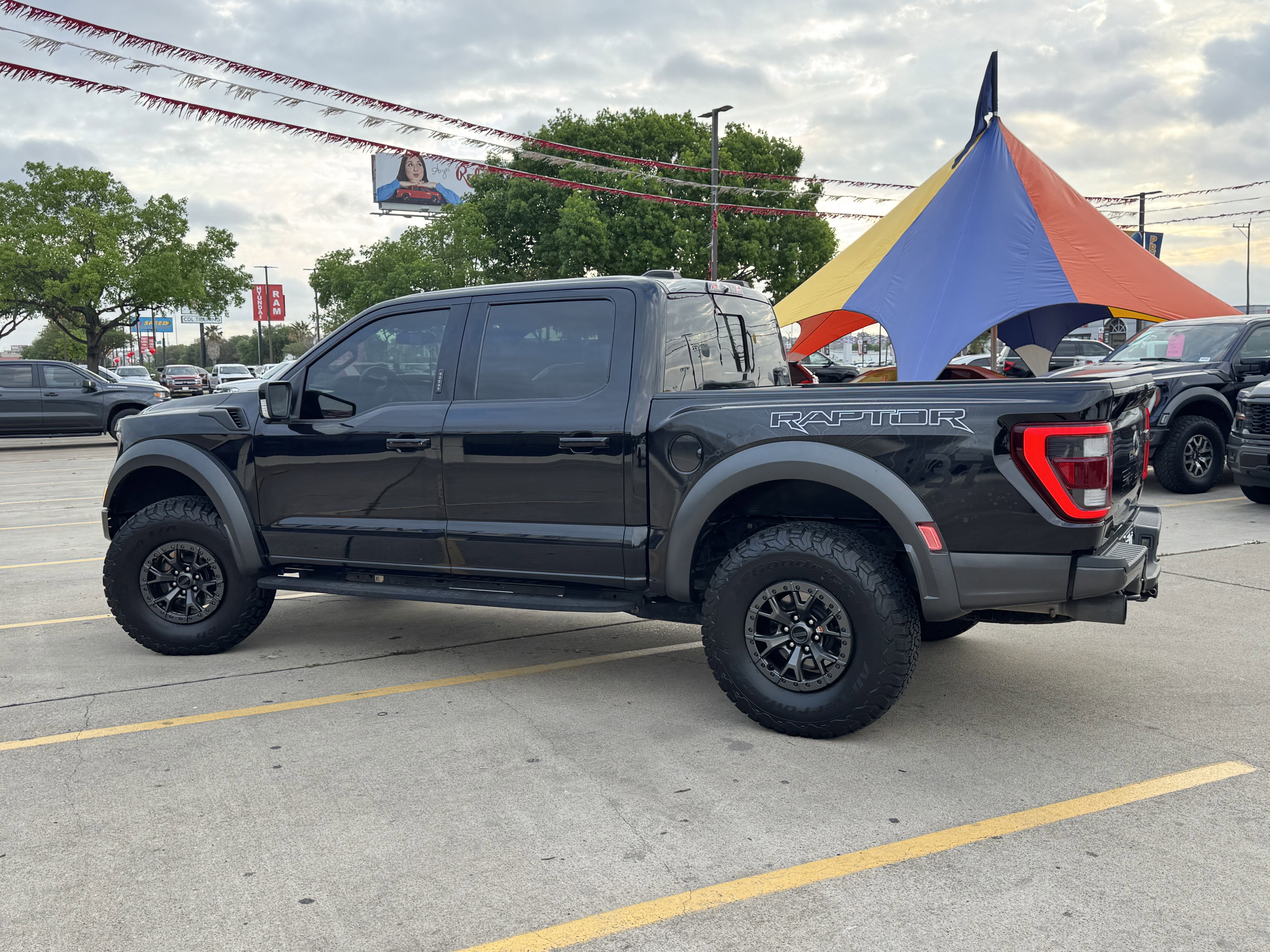 Certified 2022 Ford F150 Raptor w/ Raptor 37 Performance Package image 9