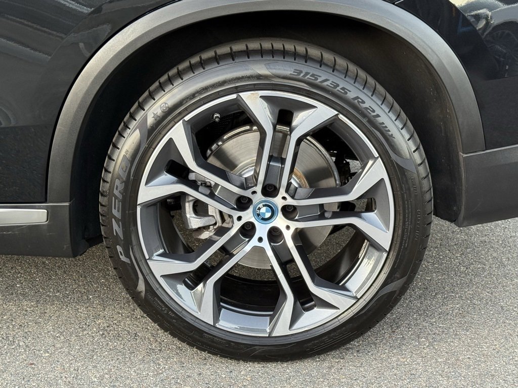 Certified 2022 BMW X5 xDrive45e w/ Climate Comfort Package image 17