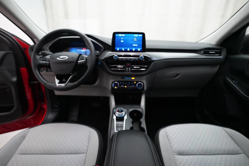 Used 2024 Ford Escape Active AWD/4WD image 5