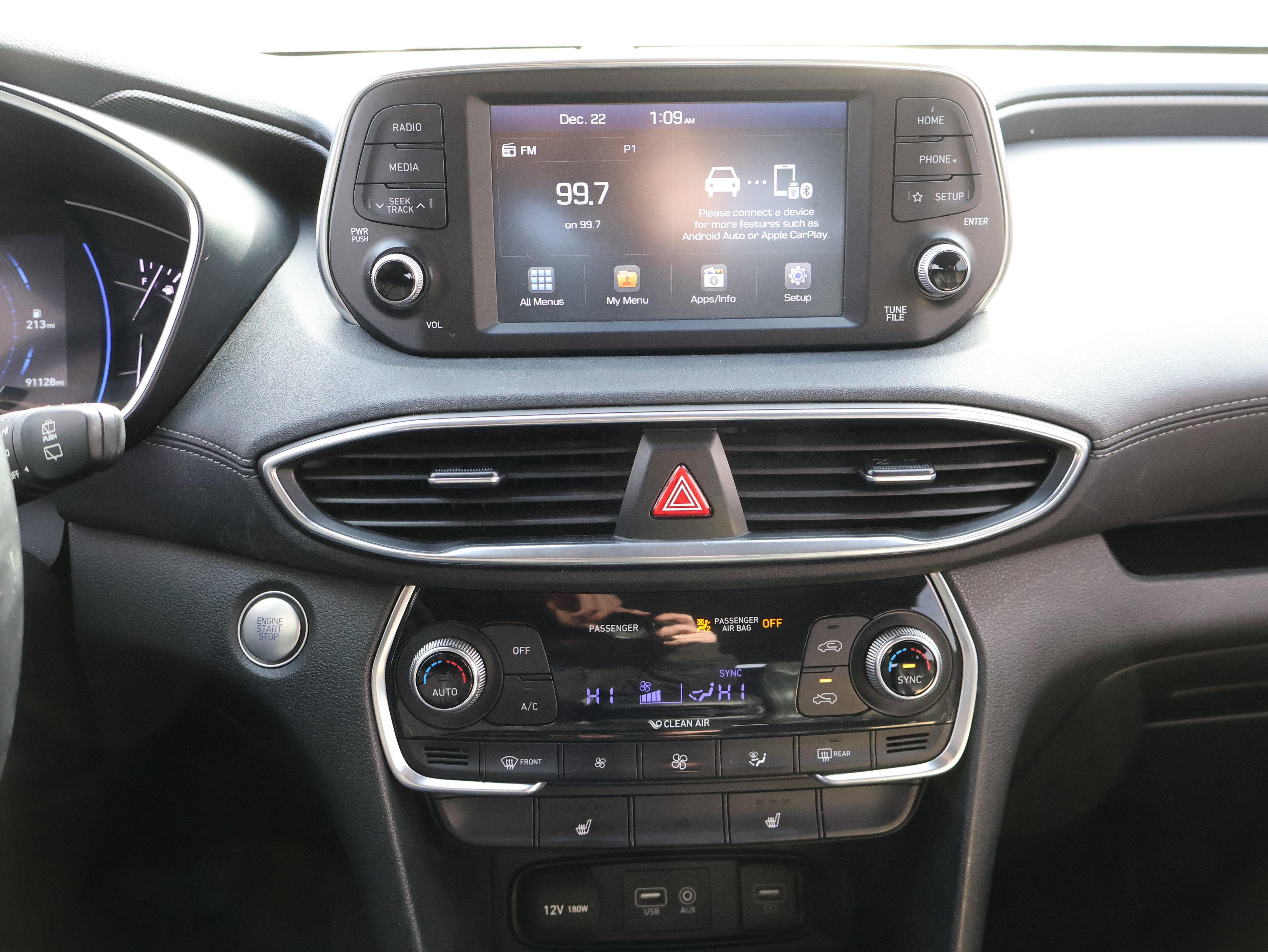 Used 2019 Hyundai Santa Fe Limited image 25