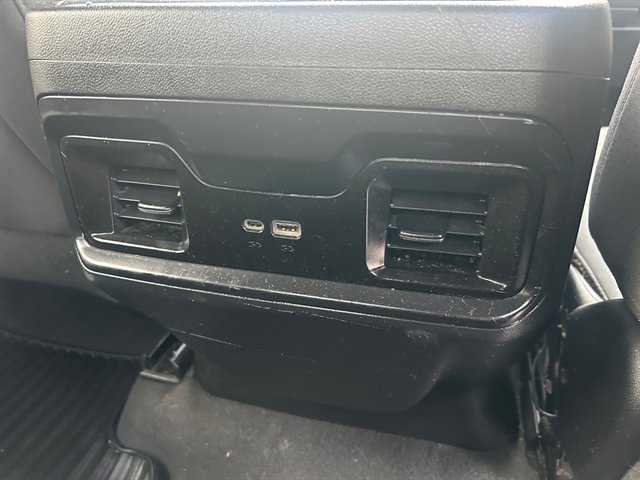 Used 2023 Chevrolet Silverado 1500 LT image 17