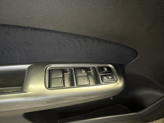 Used 2012 Subaru Forester 2.5X Limited AWD/4WD image 26