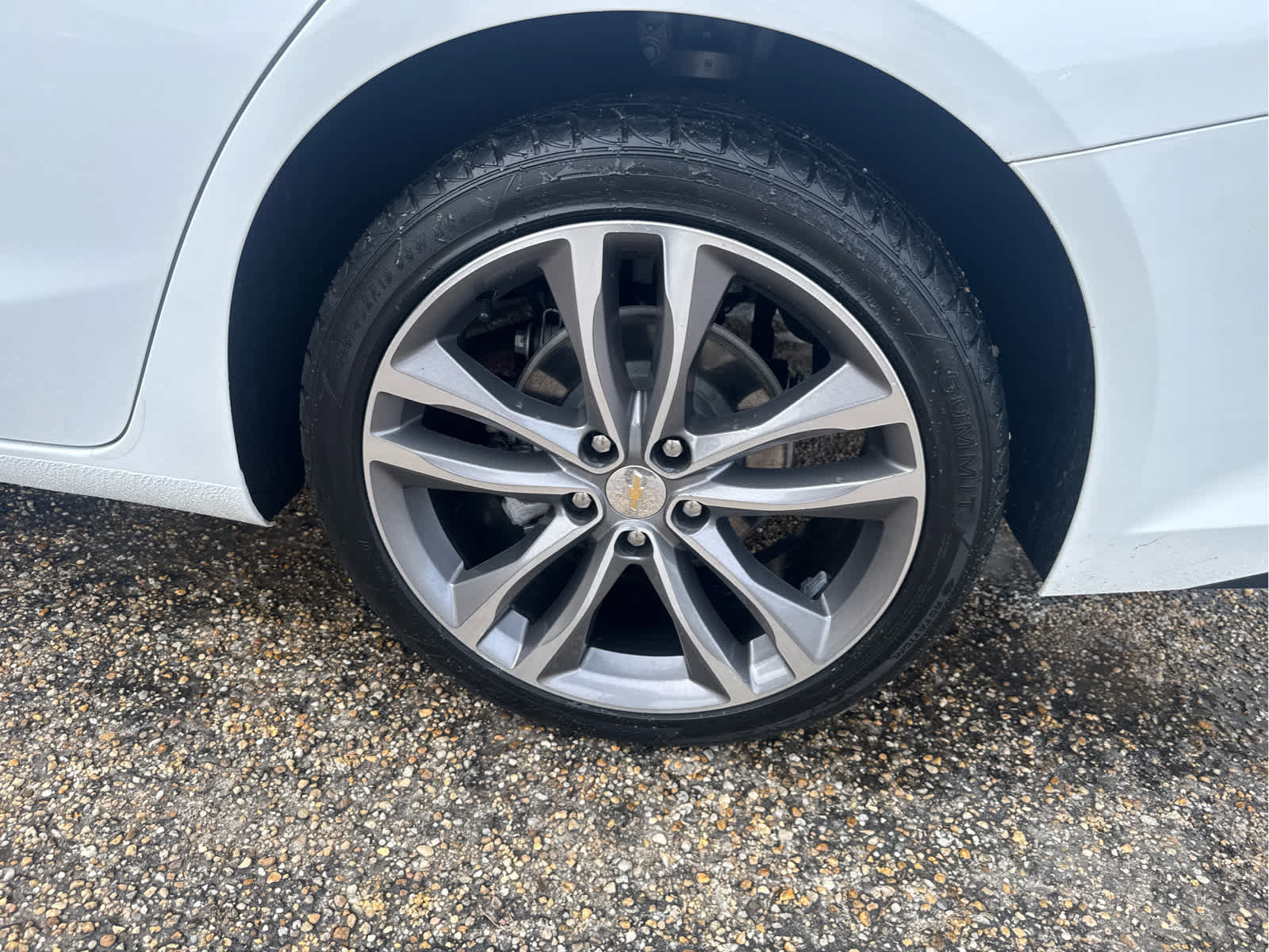 Used 2024 Chevrolet Malibu LT FWD image 17