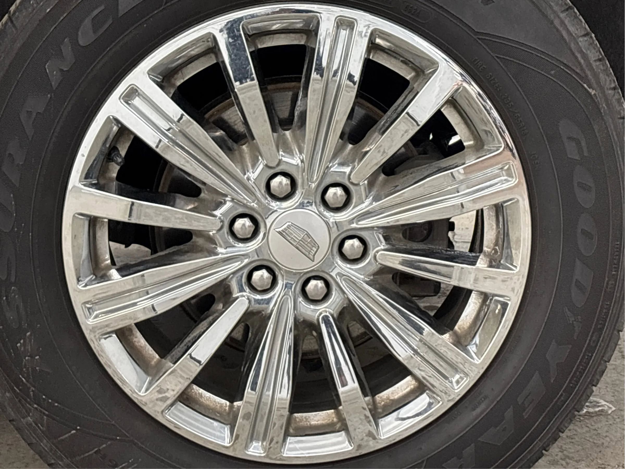 Used 2017 Cadillac XT5 Luxury FWD image 32