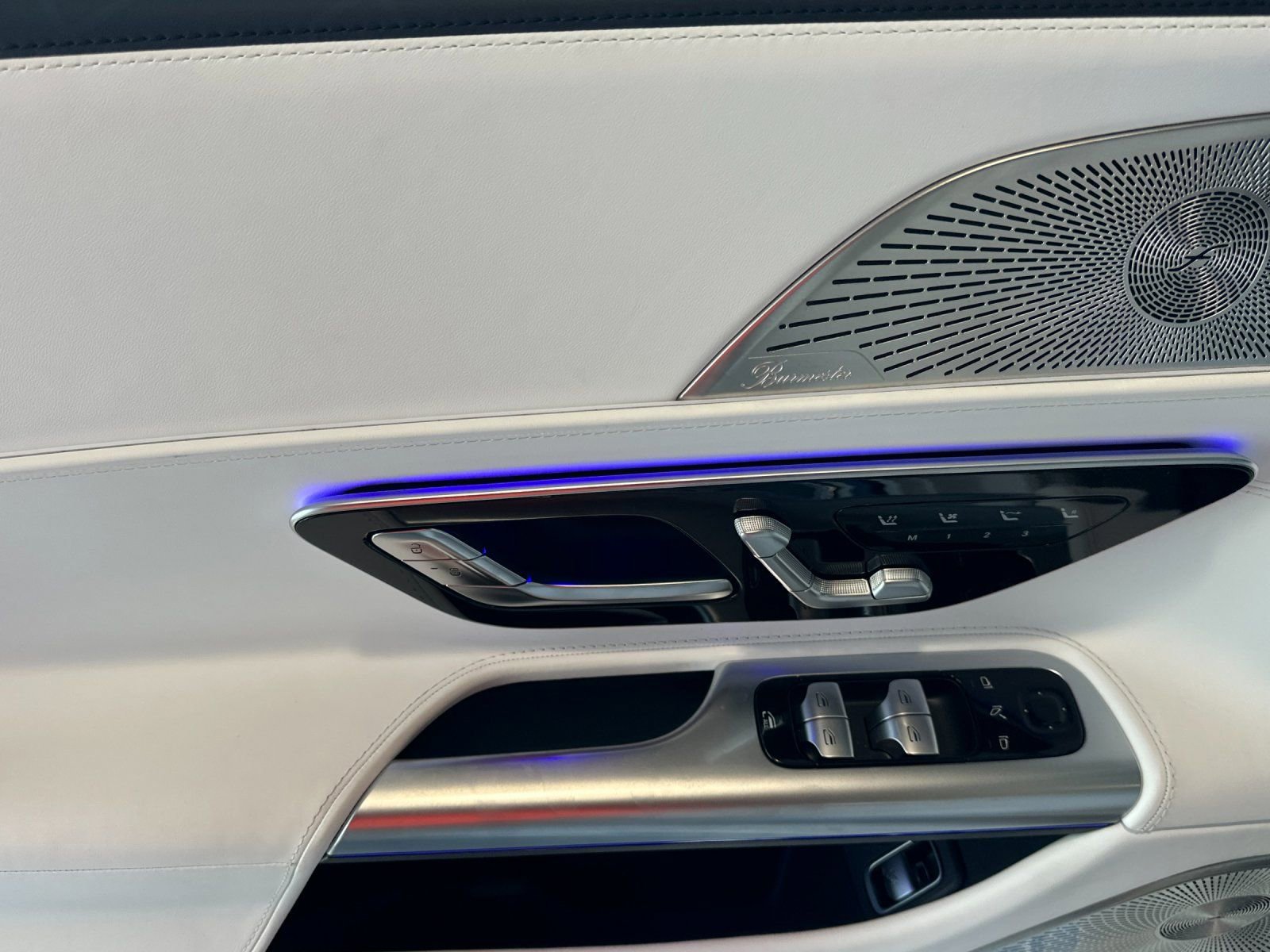 Used 2026 Mercedes-Benz Maybach SL 680 image 11